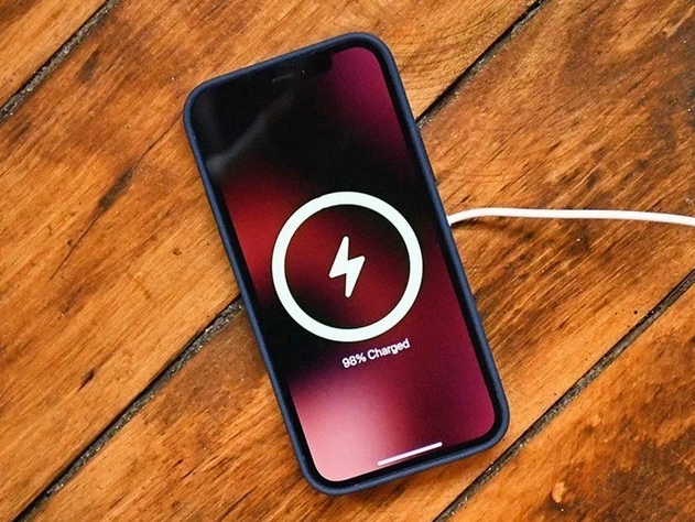融安苹果手机维修分享iPhone 12可以随便充电吗 